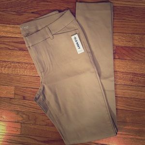 Old Navy NWT Pixie Long Oak/Khaki Pant Size 8T